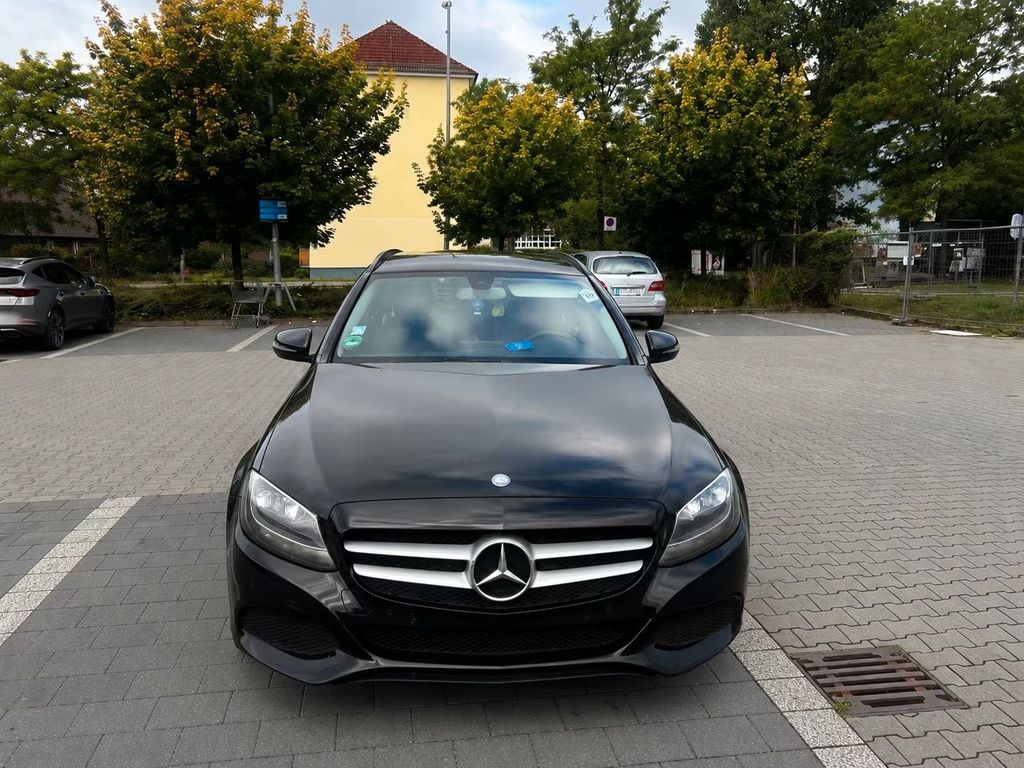 Image of Mercedes-Benz C 220