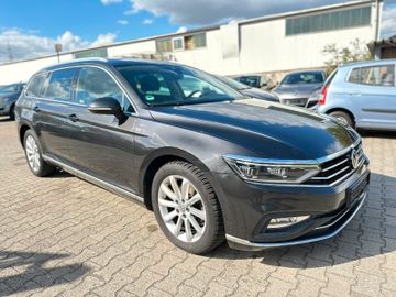 Volkswagen Passat Variant - 1