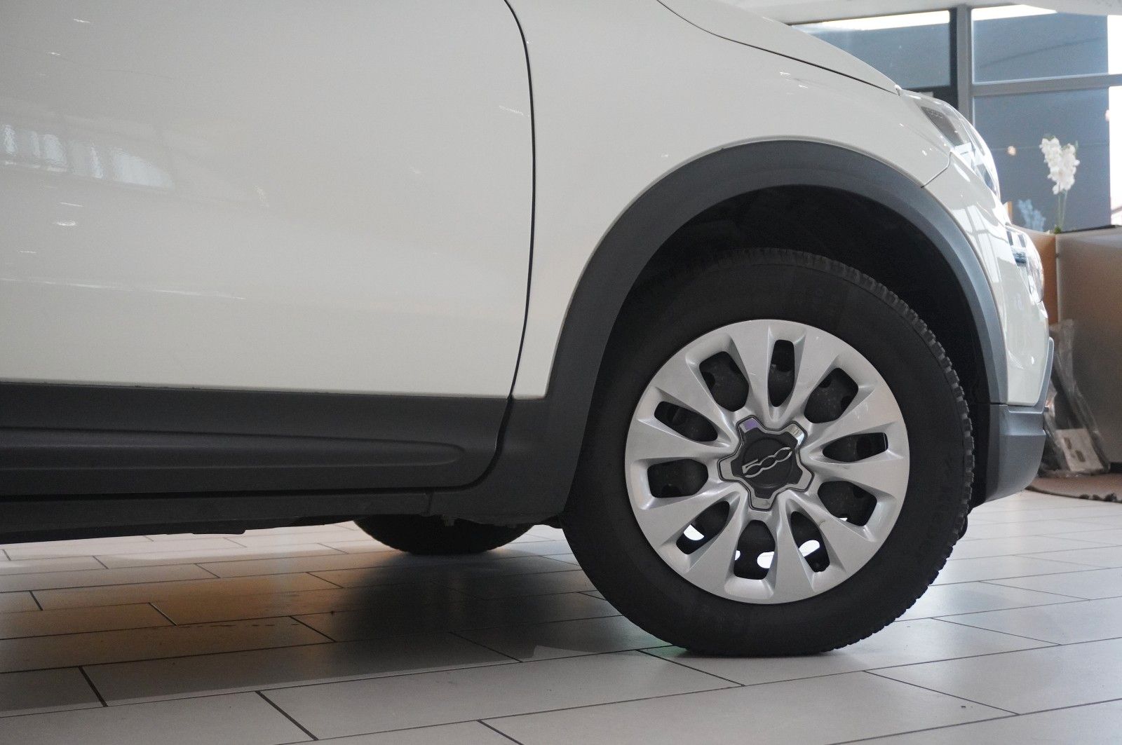 Fahrzeugabbildung Fiat 500X 1.3T CROSS DCT NAVI/LED/PDC/SPORT/TEMP/DAB+