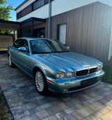 Jaguar XJ8 4.2 Liter Vanden Plas Lang Version Navi SHZ  - Jaguar XJ8 Gebrauchtwagen