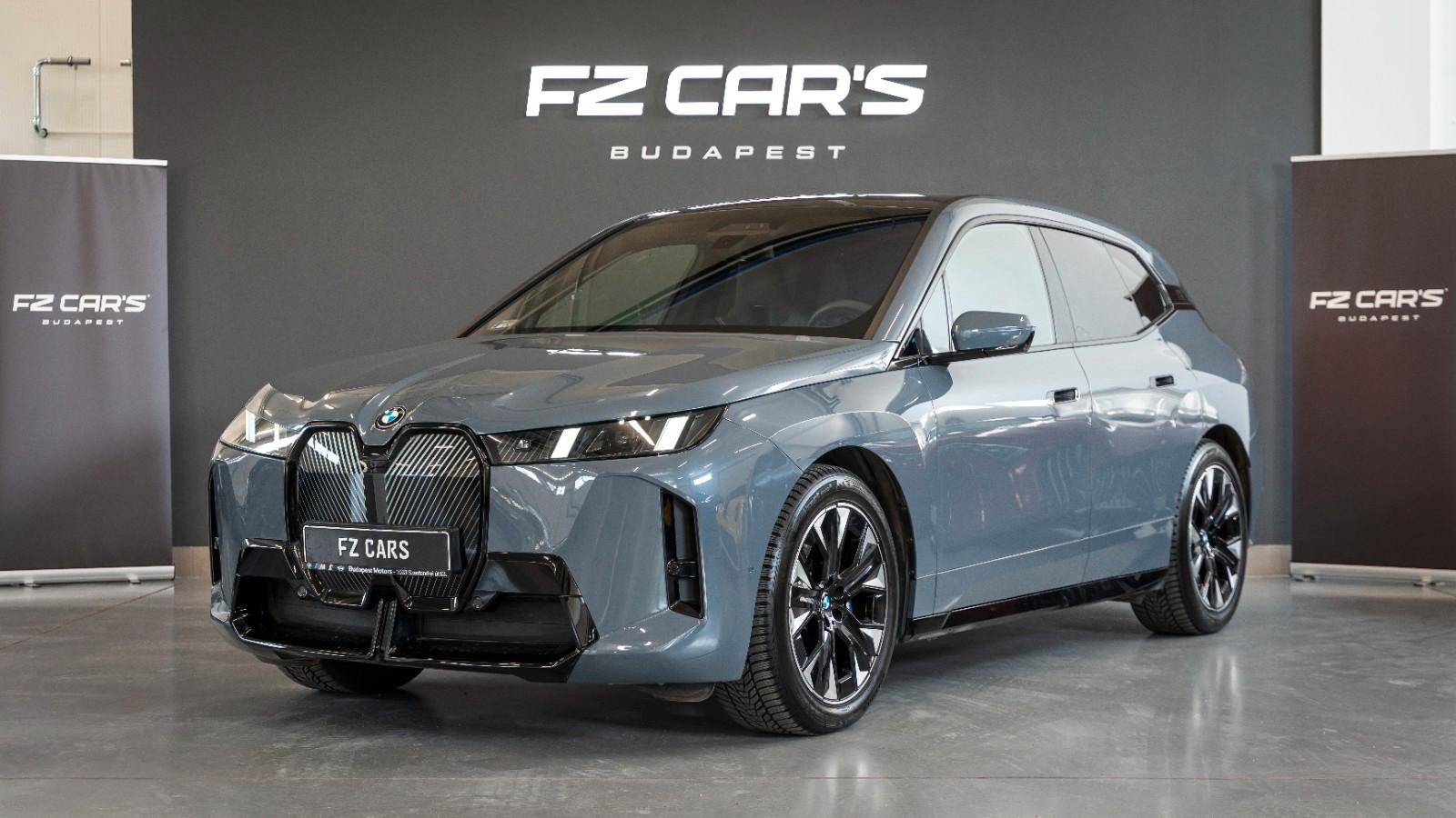 BMW iX xDrive60 /Facelift/M Sport Pack/Sky Lounge