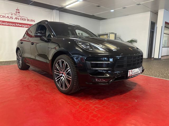 Porsche Macan Turbo mit Performance Paket