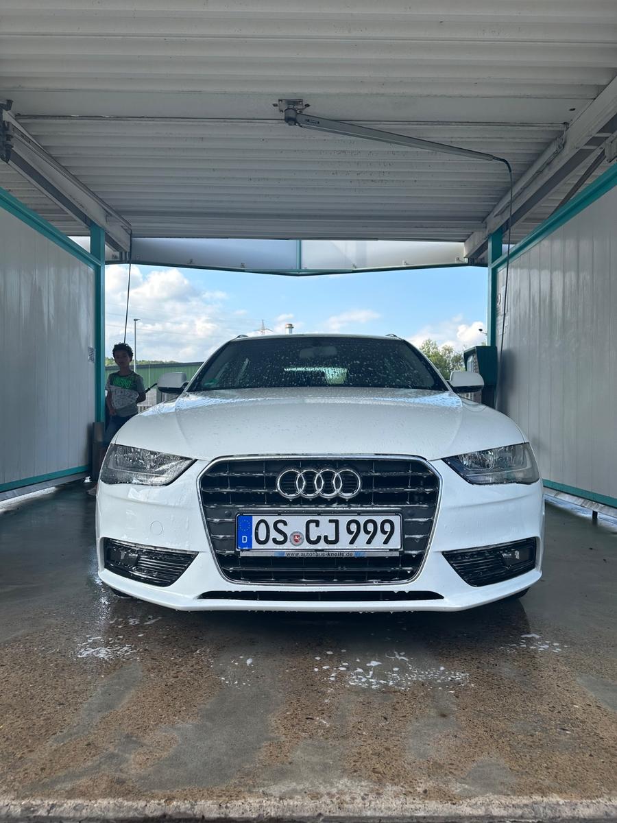 Audi A4 2012 — interior