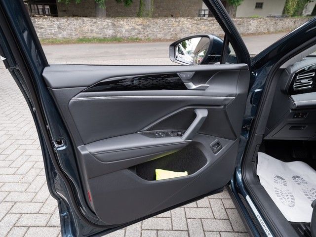 Tiguan Elegance TDI DSG Navi AHK 8-fach