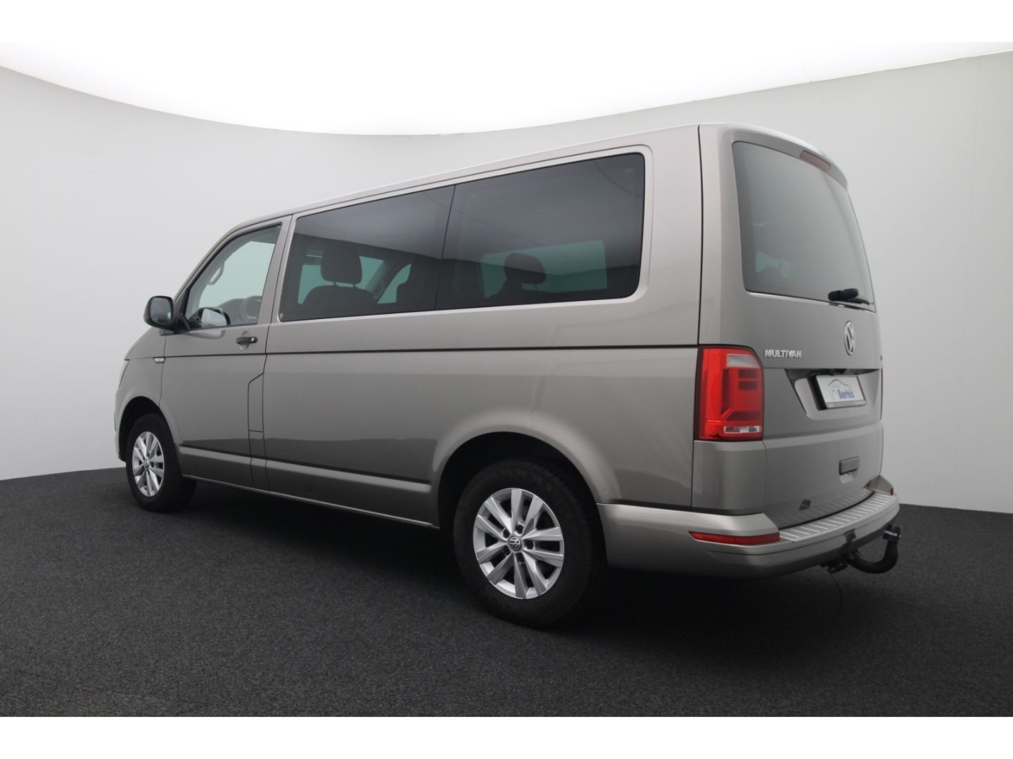 Fahrzeugabbildung Volkswagen T6.1 Multivan Trendline Pano Elektr. Schiebetür