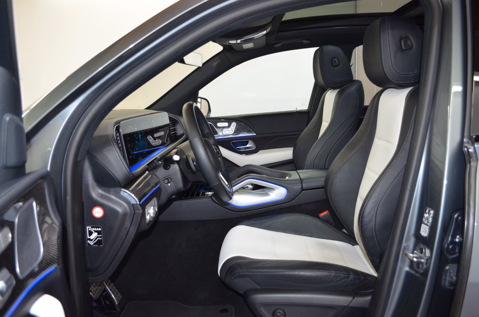 Mercedes-Benz GLE 450 4M AMG-LINE"DESGINO LEDER"PANO"STANDHZG"