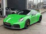 Porsche 911 Carrera 4 Coupe GTS PDK / Carbon Dach / A... - Porsche: Grün, 911