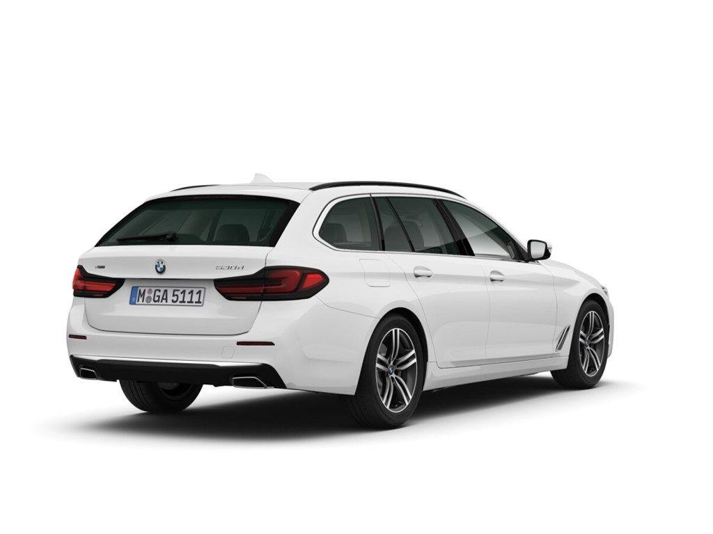 BMW 530 d xDrive Touring LuxuryLine H&KSound Panodac foto 3