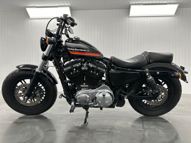 Harley-Davidson Forty Eight Special Chopper Cruiser