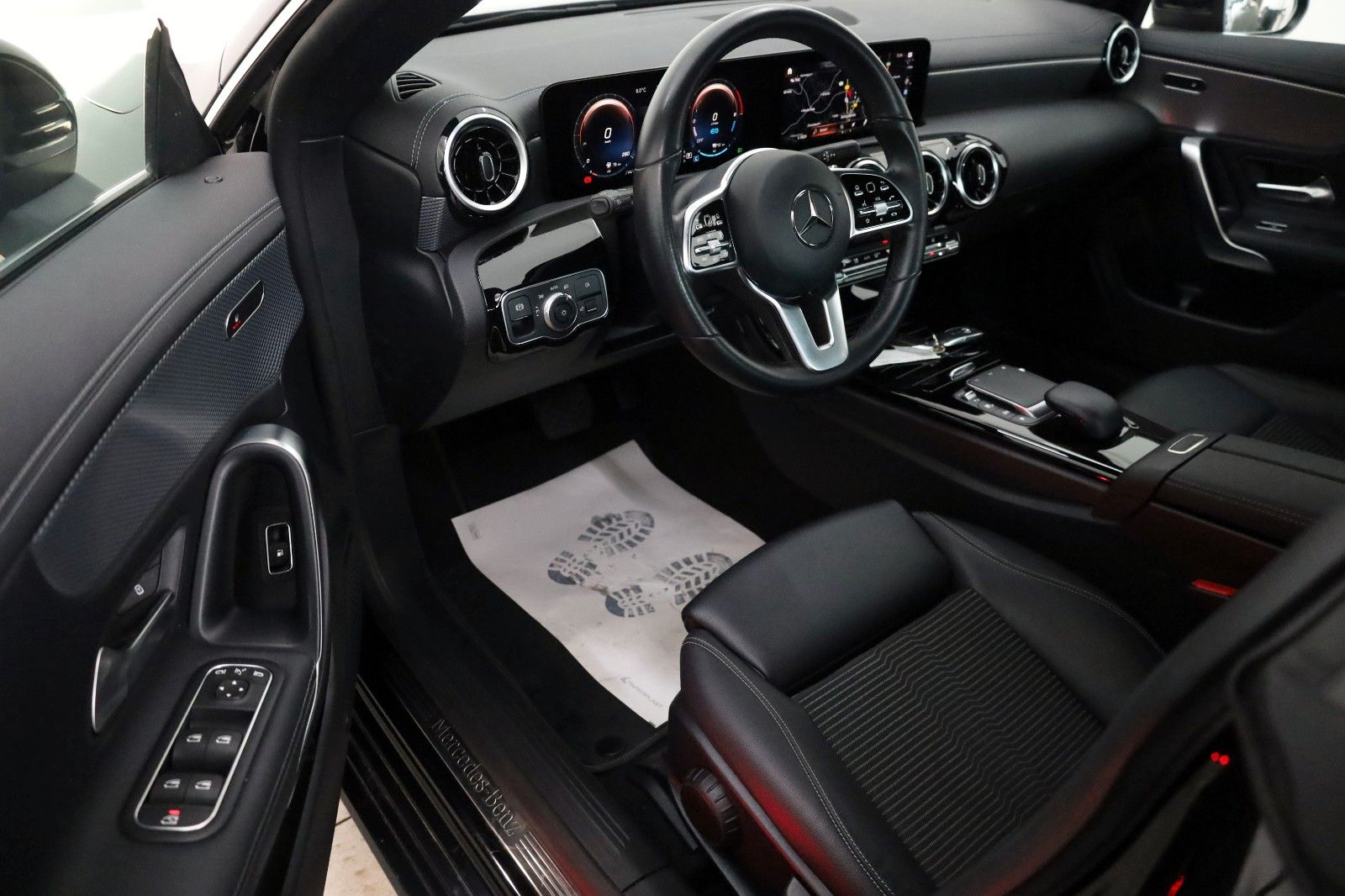 Fahrzeugabbildung Mercedes-Benz CLA 250e Coupe Progressive,T.Leder,Navi,Kamera