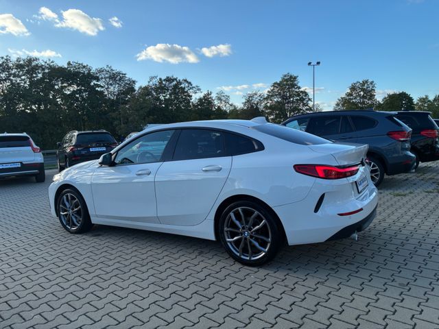 Fahrzeugabbildung BMW 218d Gran Coupé >NAV/AHK/LED/18Zoll Alu<