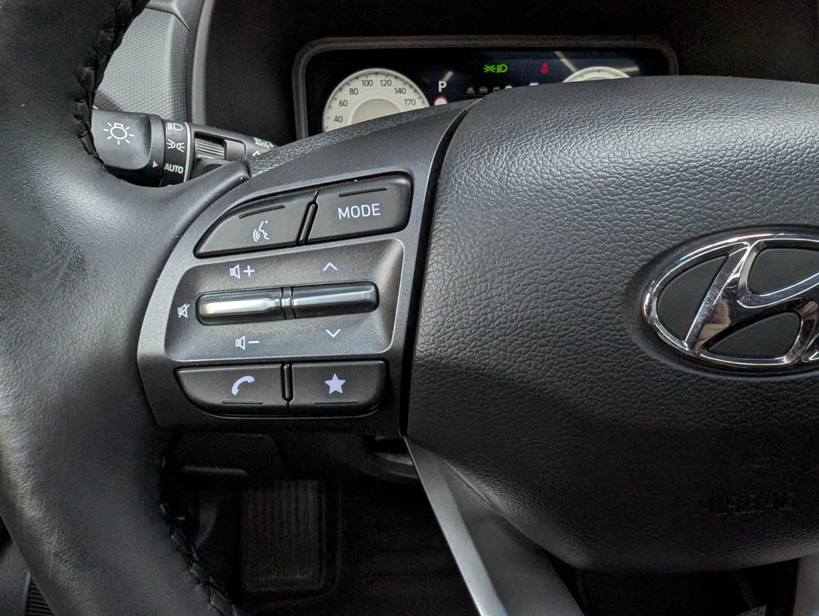 Fahrzeugabbildung Hyundai Kona Elektro Prime LEDER+LED+NAVI+HEAD+KRELL+ACC