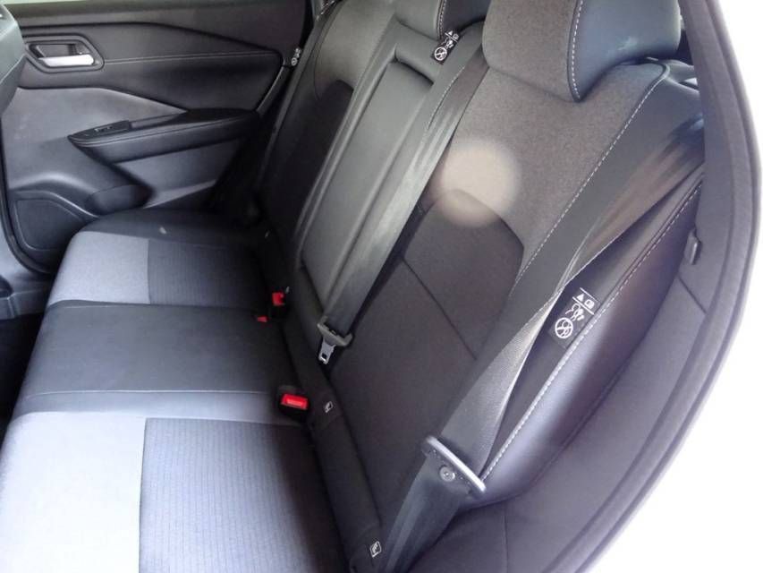 Fahrzeugabbildung Nissan Qashqai 1,3 DIG-T MHEV Automatik N-Connecta