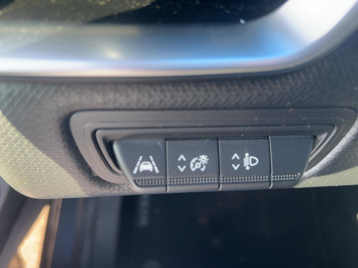 Fahrzeugabbildung Renault Clio ZEN TCe 90 SHZ Navi EPH