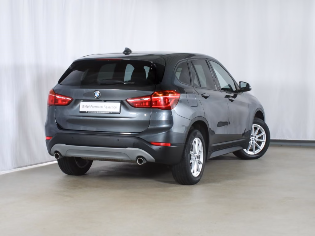 BMW X1 sDrive 20 i Advantage Navi DAB SHZ PDC Kamera