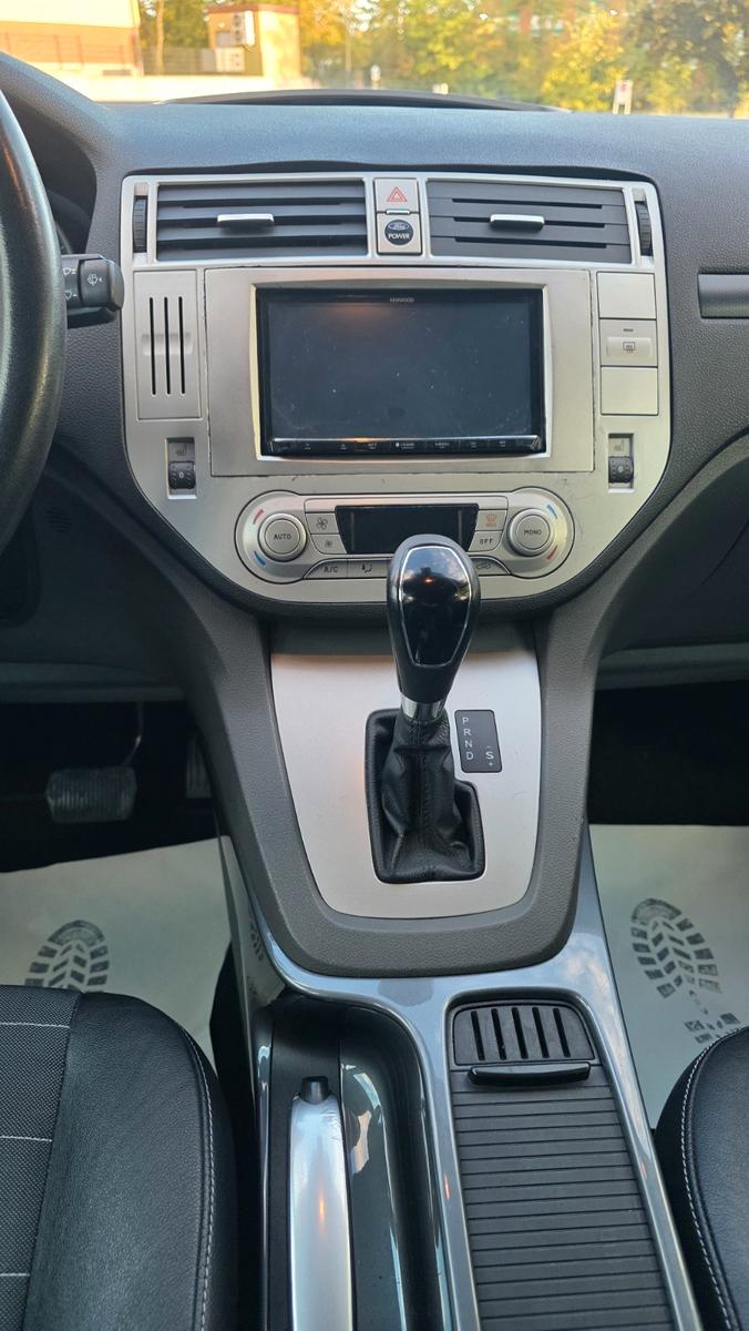 Ford Kuga Titanium 2.5 Turbo 5 cyl. 200 ch BVA 4x4 / Carnet complet / GPS / Sièges chauffants / Attelage 2,1 t