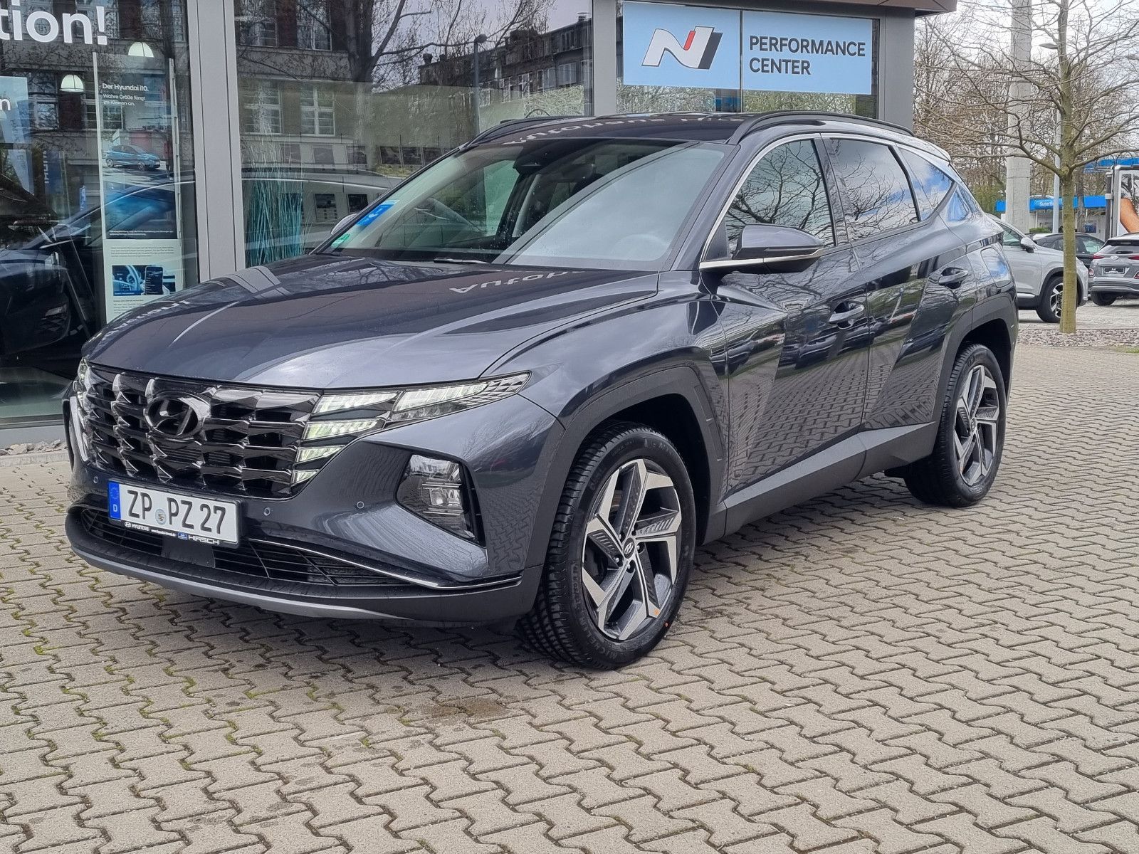Fahrzeugabbildung Hyundai TUCSON HEV 1.6 T-GDi 2WD ASSI NAVI elek. Heckklp