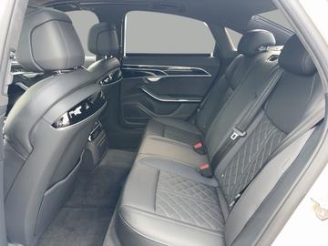 2024 AUDI S8 — миниатюра 13
