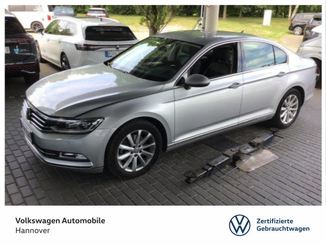 Volkswagen Passat 1.8 TSI DSG Highline Navi LED ACC PDC SHZ