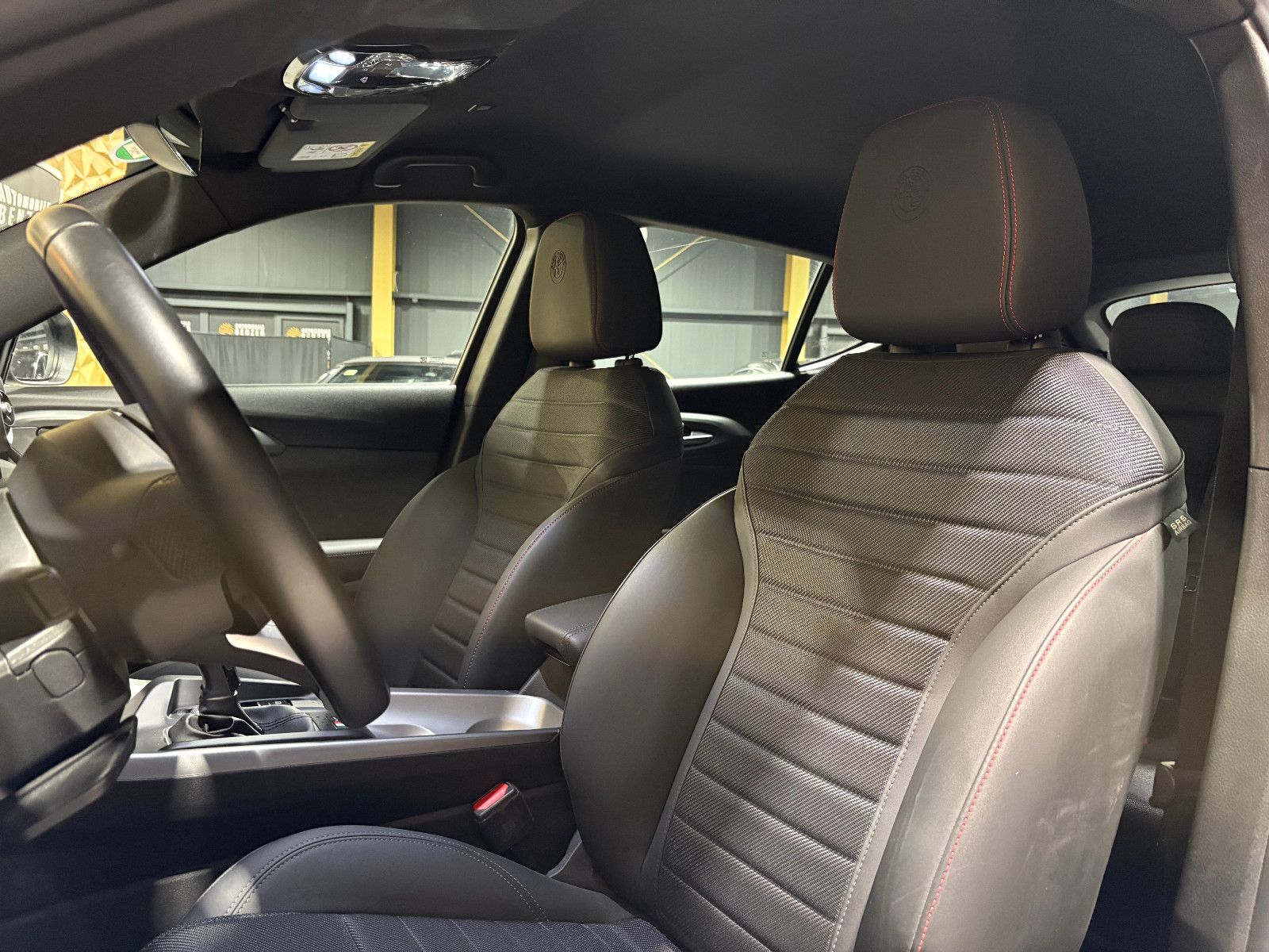 Fahrzeugabbildung Alfa Romeo Tonale Sprint/APPLE/NAVI/ACC/PDC/SPURHALTE/KLIMA