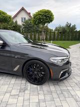 BMW 550 M550i xDrive A - - graue BMW 550