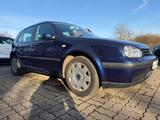 Volkswagen Golf 1.6 AUTO EDITION - Volkswagen Golf aus 2000: 1.6