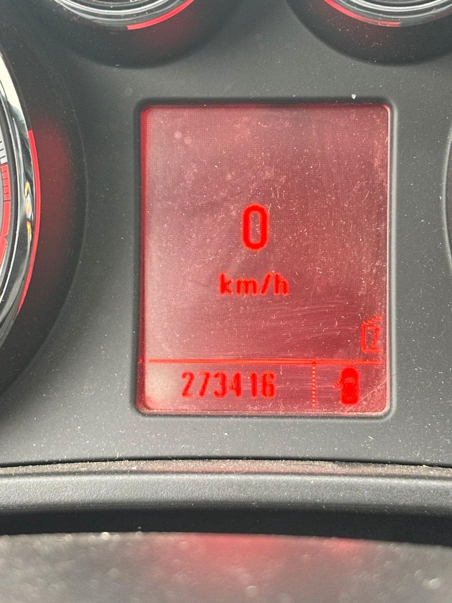 Opel Insignia 2009 — photo 6