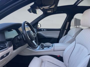 BMW X5 M50 - 11