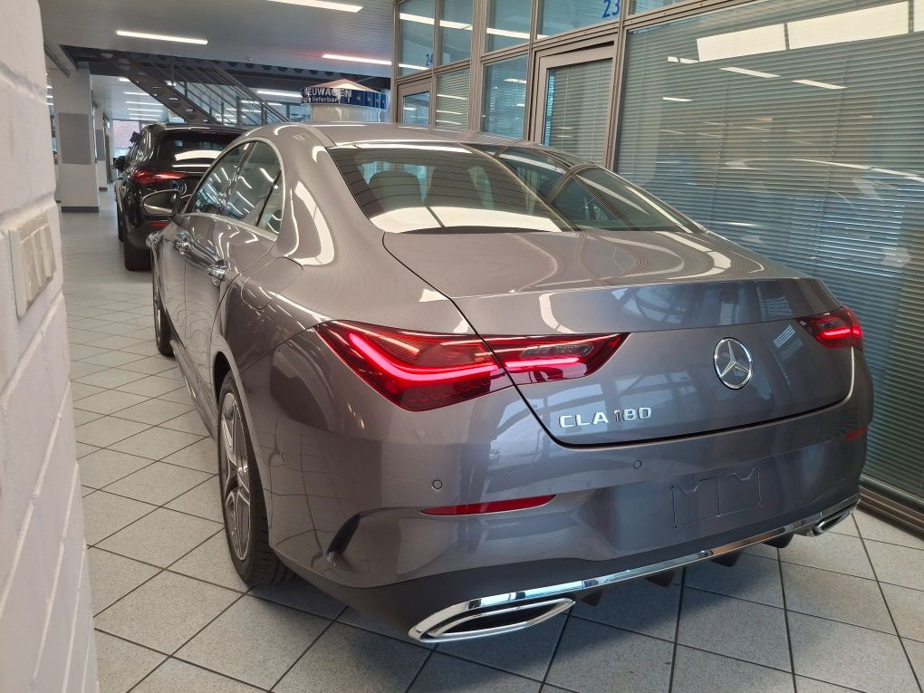 Mercedes-Benz CLA 180 AMG Adv. Plus el.Heckklappe Park Kamera foto 4