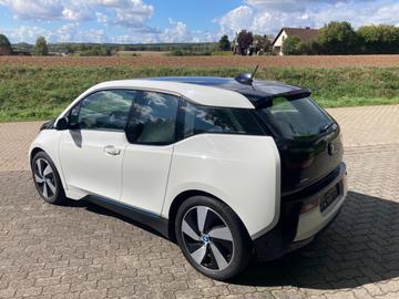صورة 9 لـ 2014 BMW I3