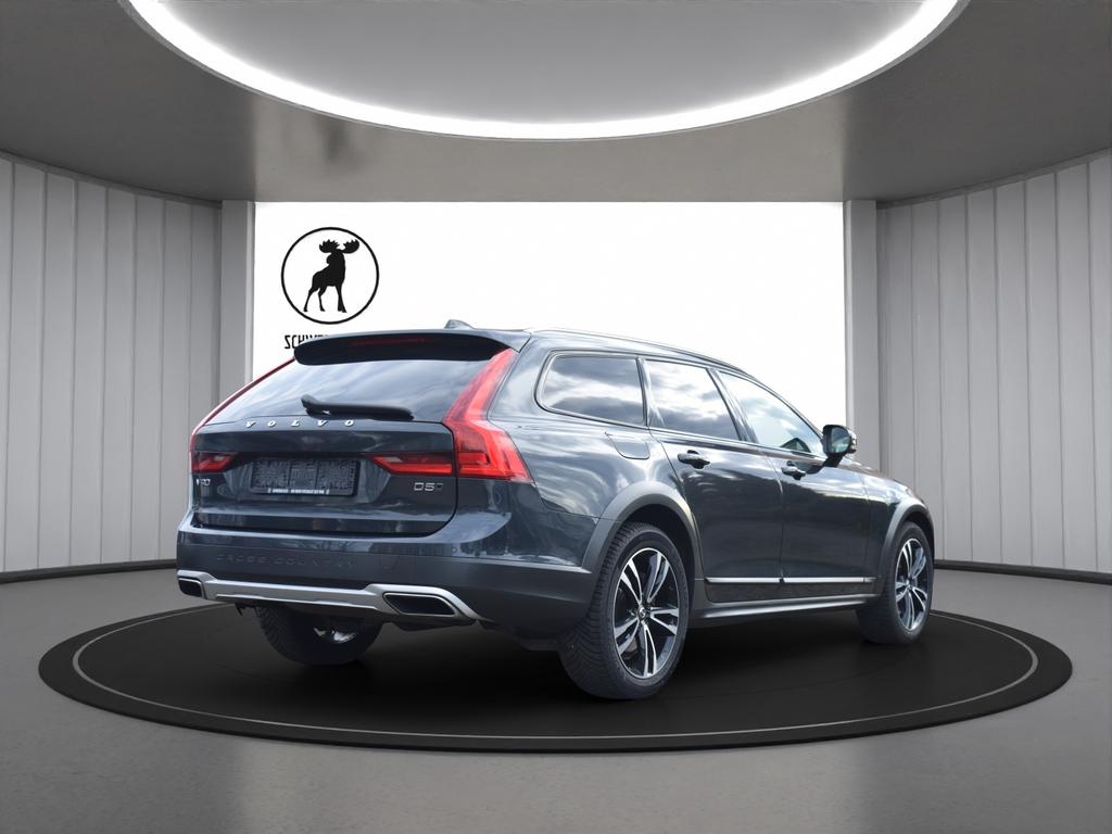 Volvo V90 Cross Country
