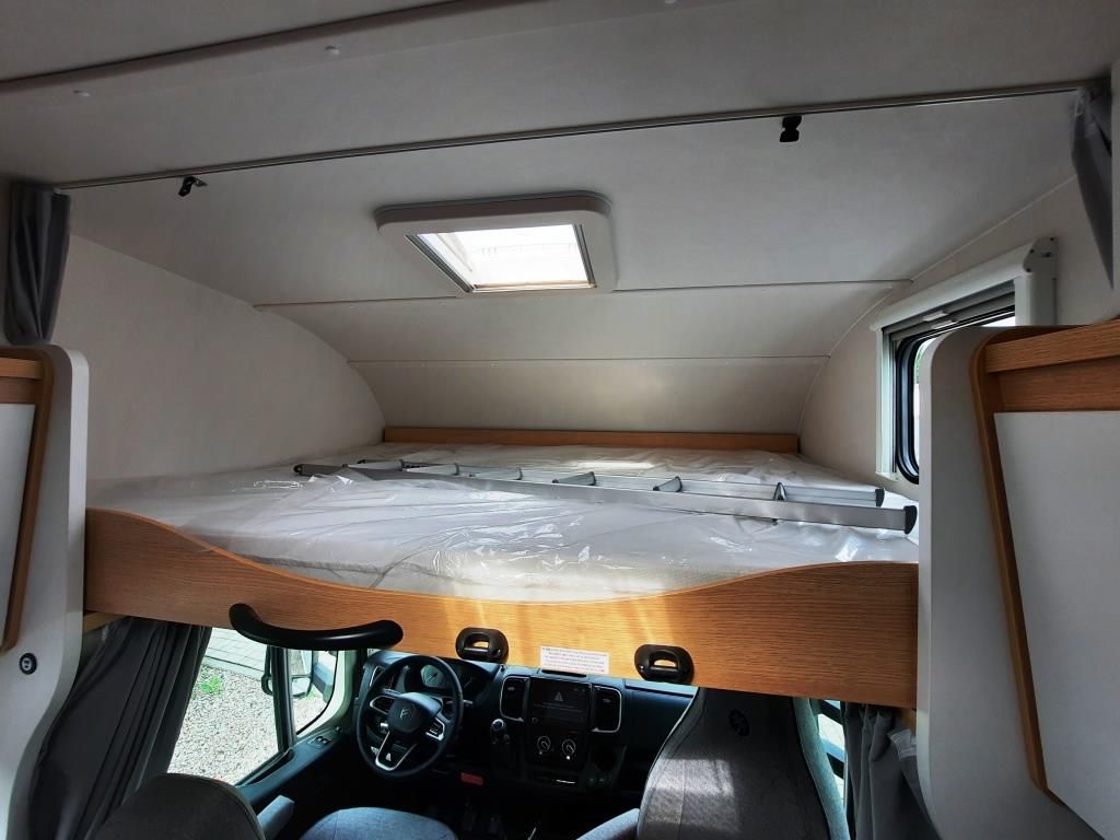 Fahrzeugabbildung Sunlight A 7000 S Verfüg./Markise / Rüfa