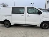 Opel Vivaro - Opel: Firmenfahrzeug