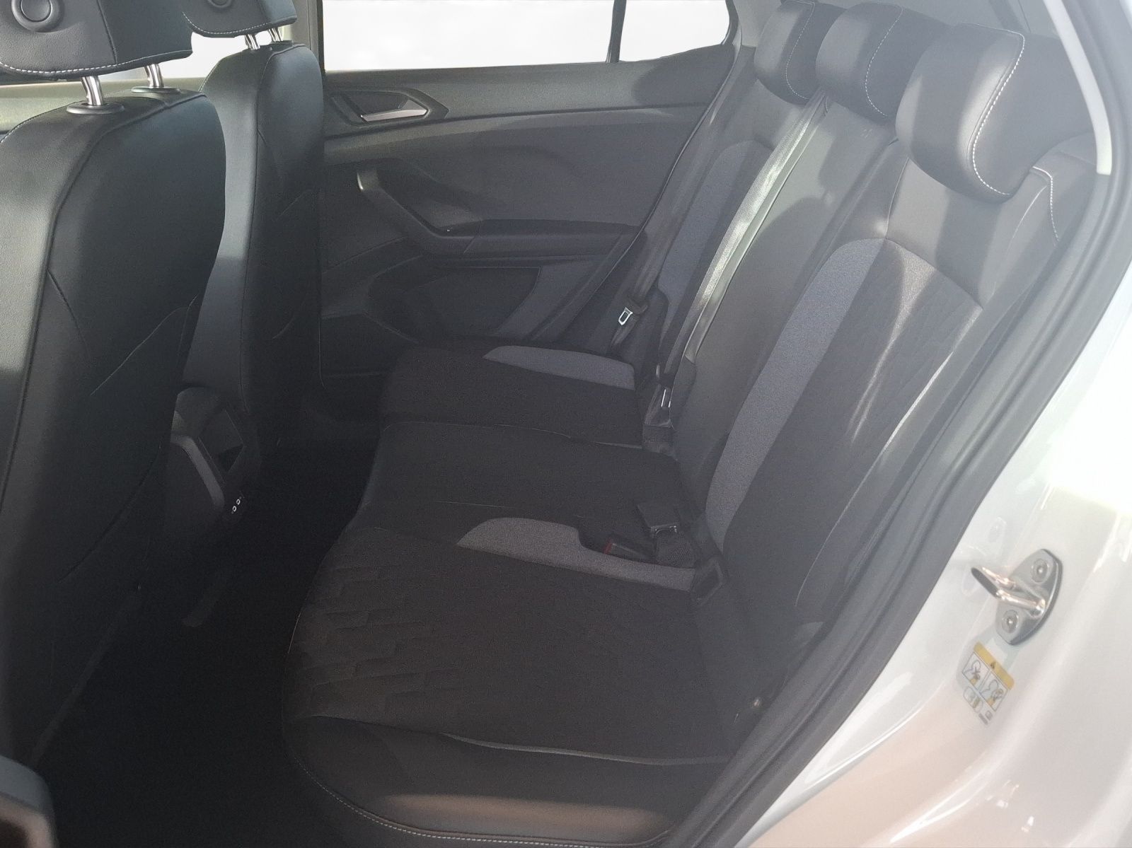 Volkswagen T-Cross - Bild 10
