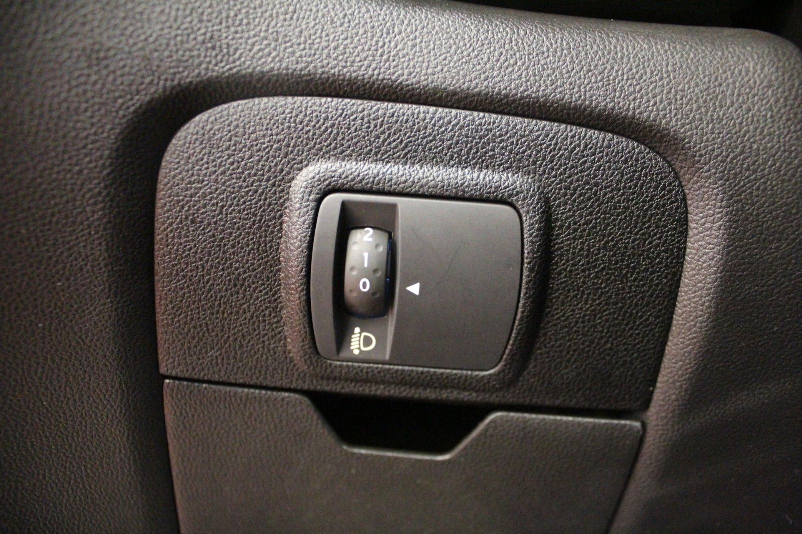 Fahrzeugabbildung Renault Grd Scenic Tce 140 Deluxe*R-Link*Sitzhzg*