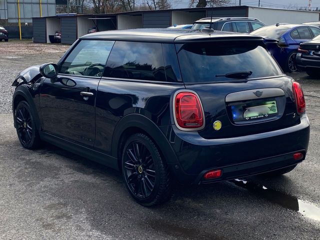 MINI Cooper SE Premium Paket Resolute Edition