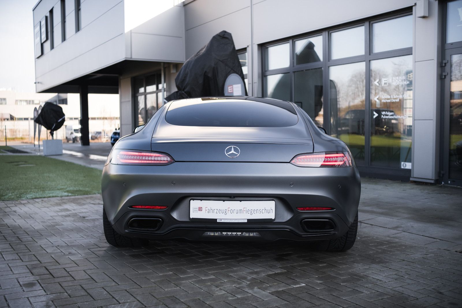 Fahrzeugabbildung Mercedes-Benz AMG GT S Coupe-Facelift-Burmester-Steuer