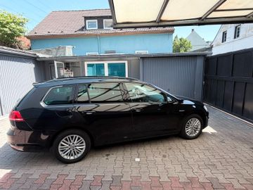 Volkswagen Golf - 3