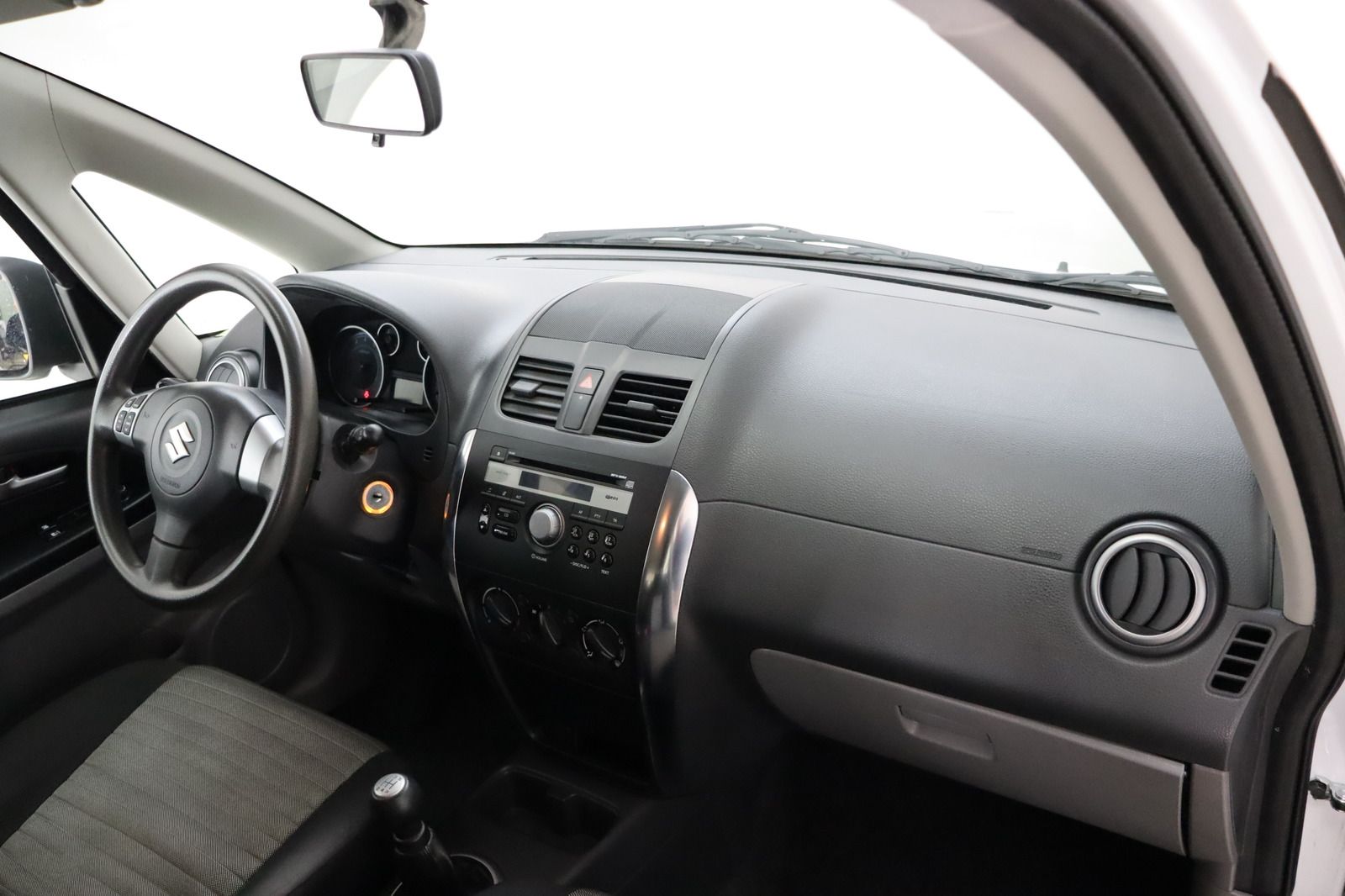 Fahrzeugabbildung Suzuki SX4 1.6 VVT * 1. Hand *HU/AU bis 11.2027 * Klima