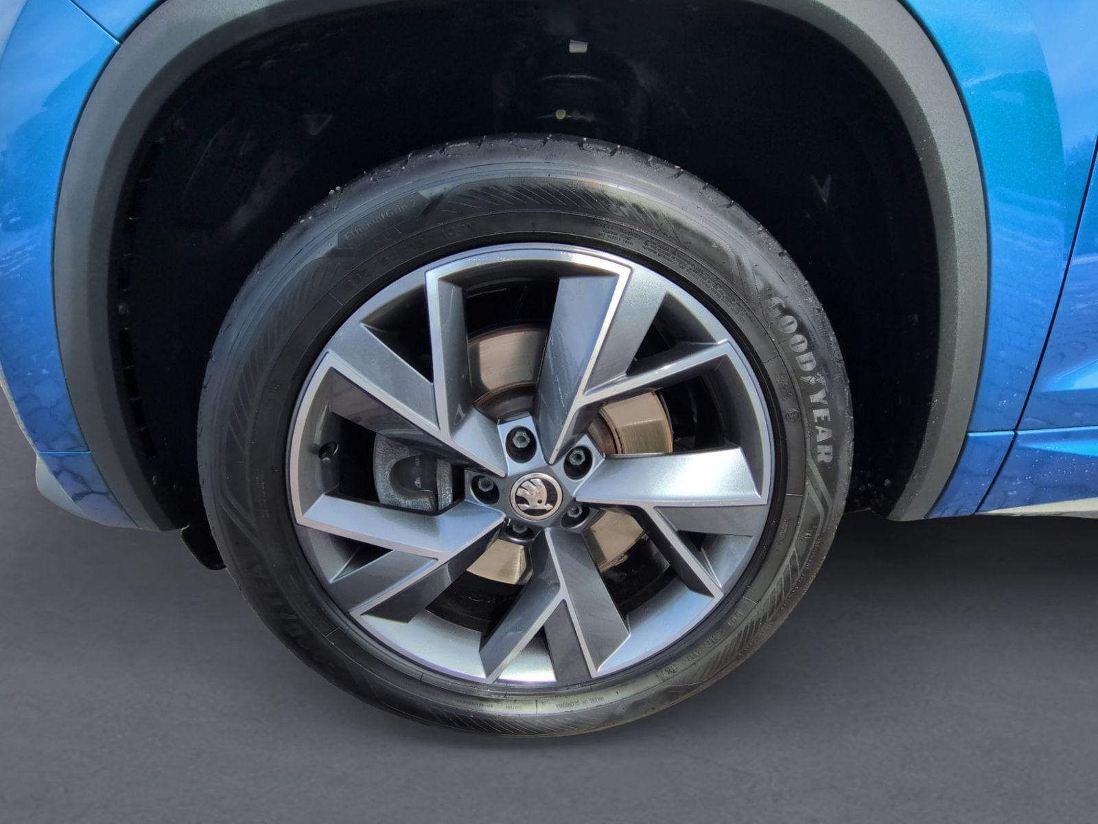 Kodiaq 2.0 TDI DSG 4x4 Sportline KAMERA+AHK+