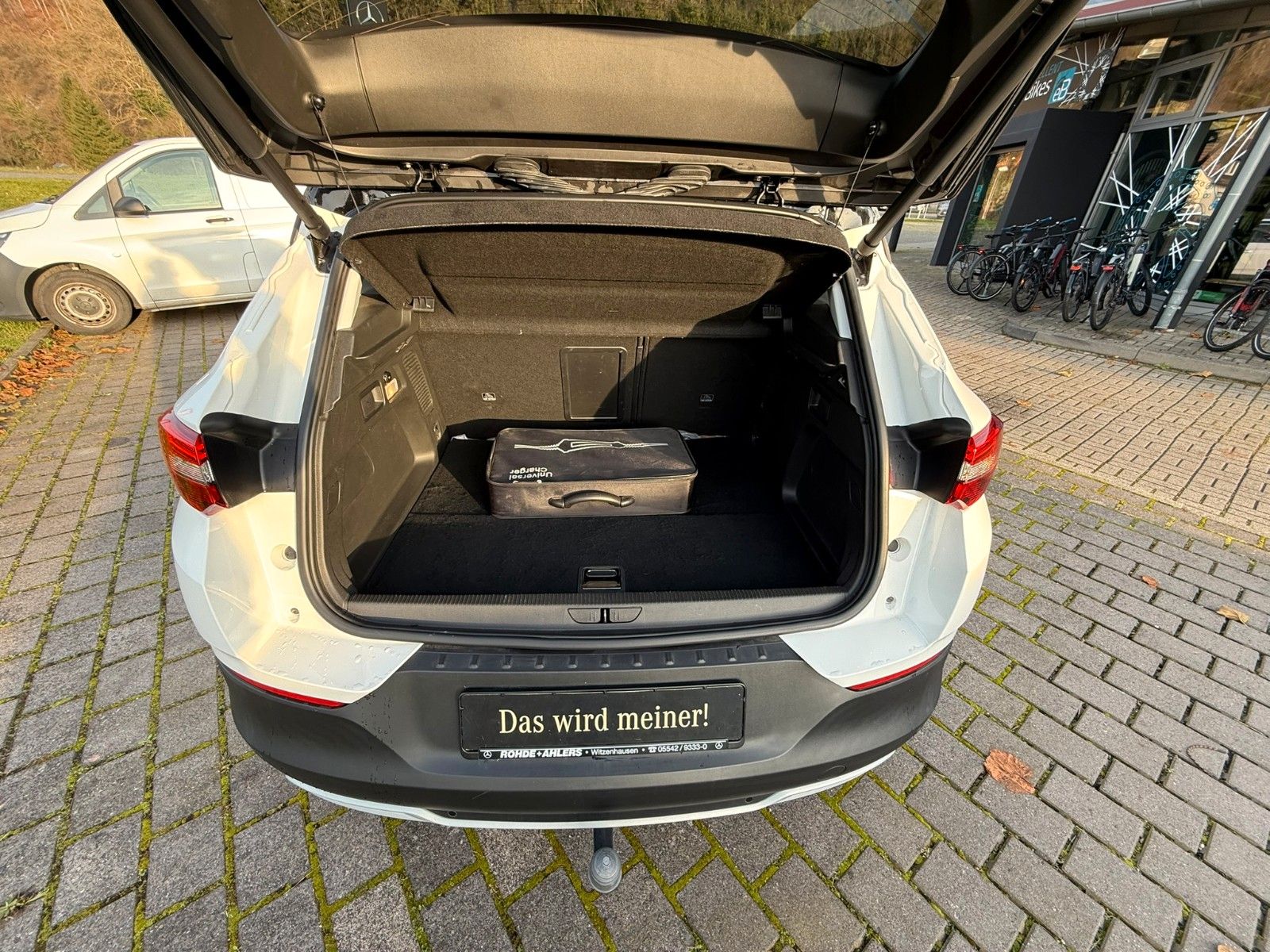 Fahrzeugabbildung Opel Grandland (X)+ALLRAD+ULTIMATE+AHK+NEUE BATTERIE