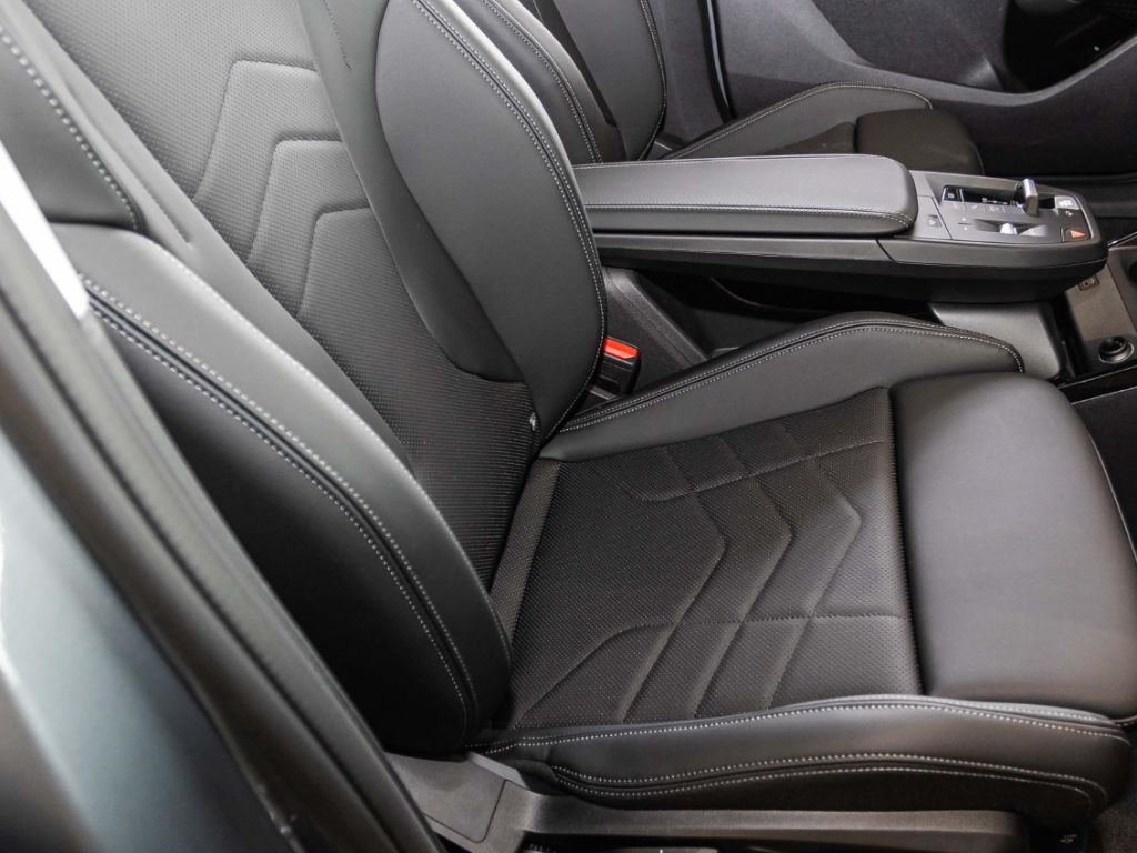 BMW 218 - Bild 16