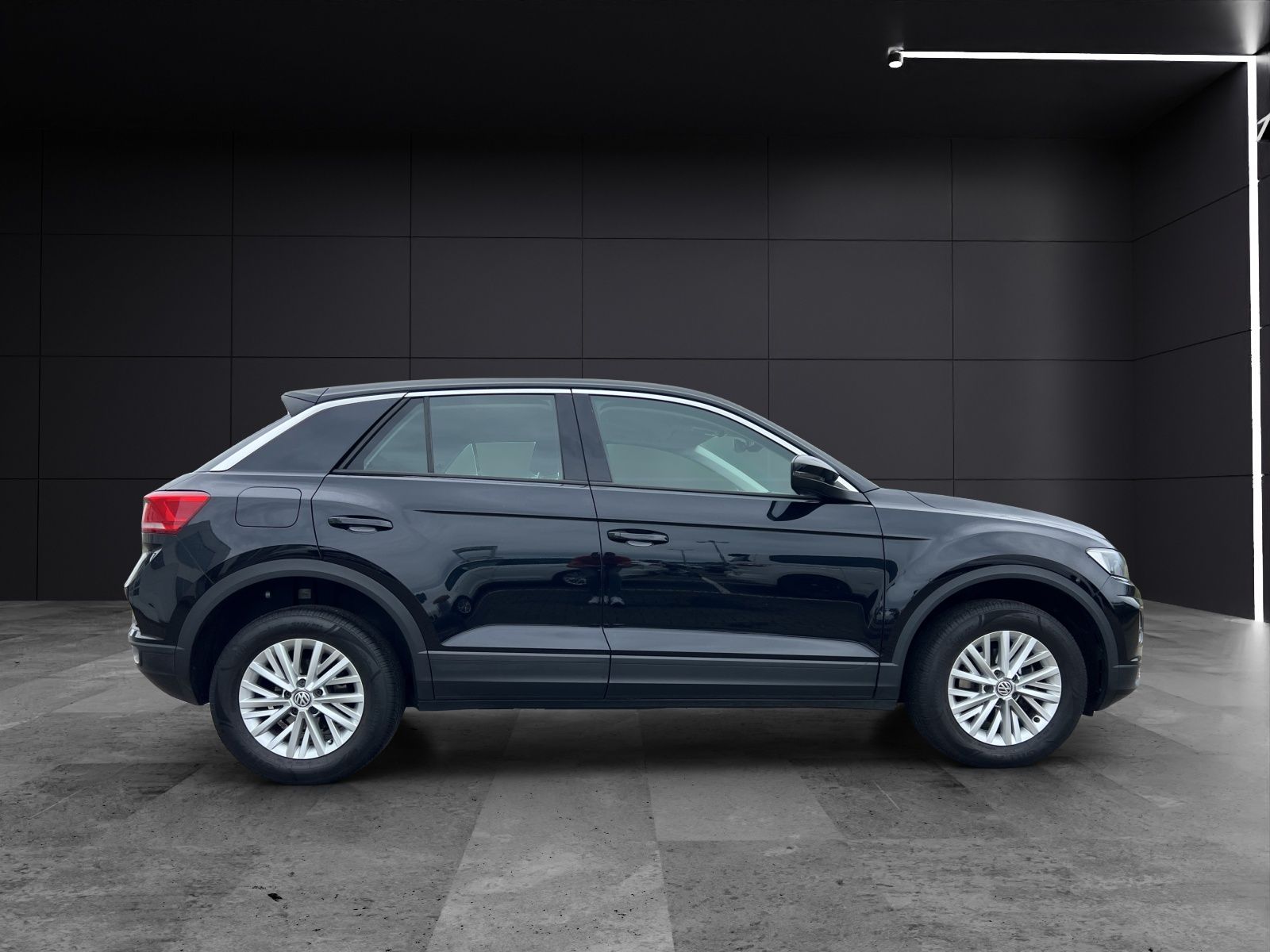 Fahrzeugabbildung Volkswagen T-Roc TDI Basis Navi SHZ SHZ Klima