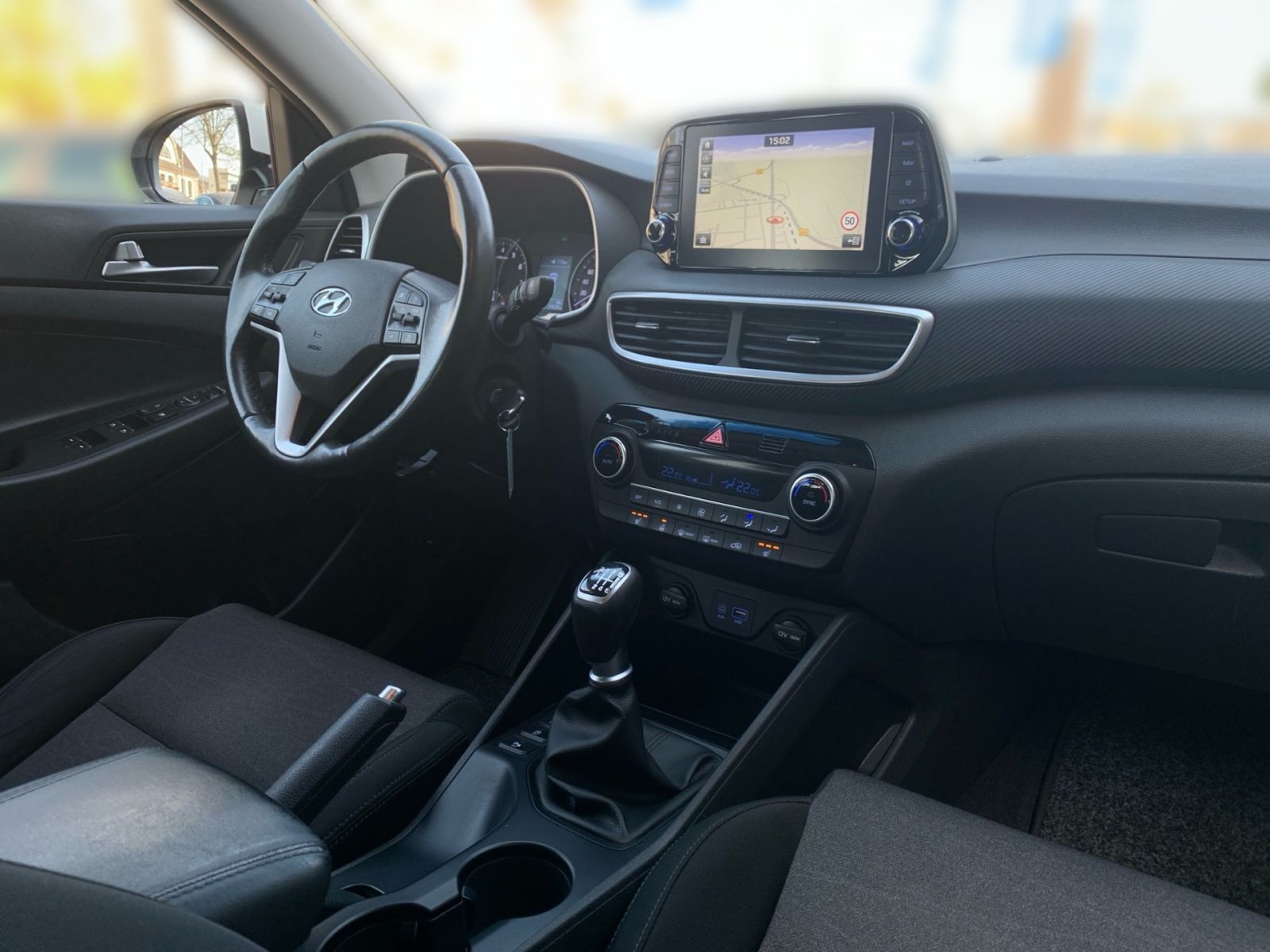 Fahrzeugabbildung Hyundai TUCSON 1.6 Advantage Navi 8xbereift