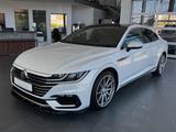 Volkswagen Arteon 4Motion 2.0 TSI "R-Line/LED/Head-UP/Pano" - VW Arteon Gebrauchtwagen in Hannover