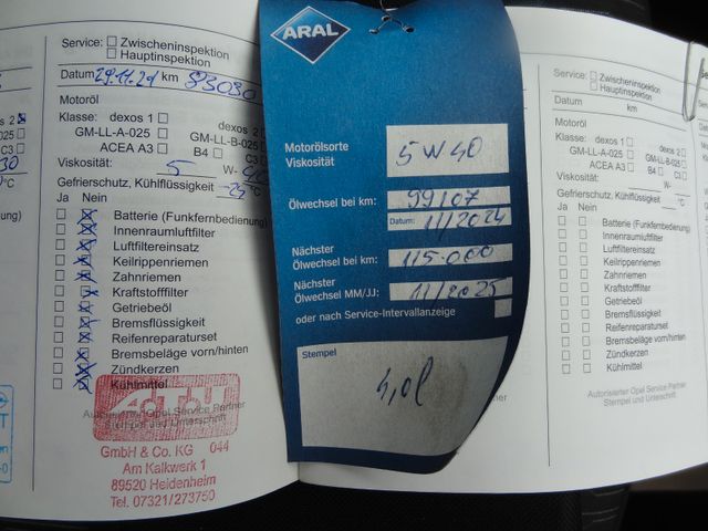 Fahrzeugabbildung Opel Astra J Lim. 5-trg. Selection