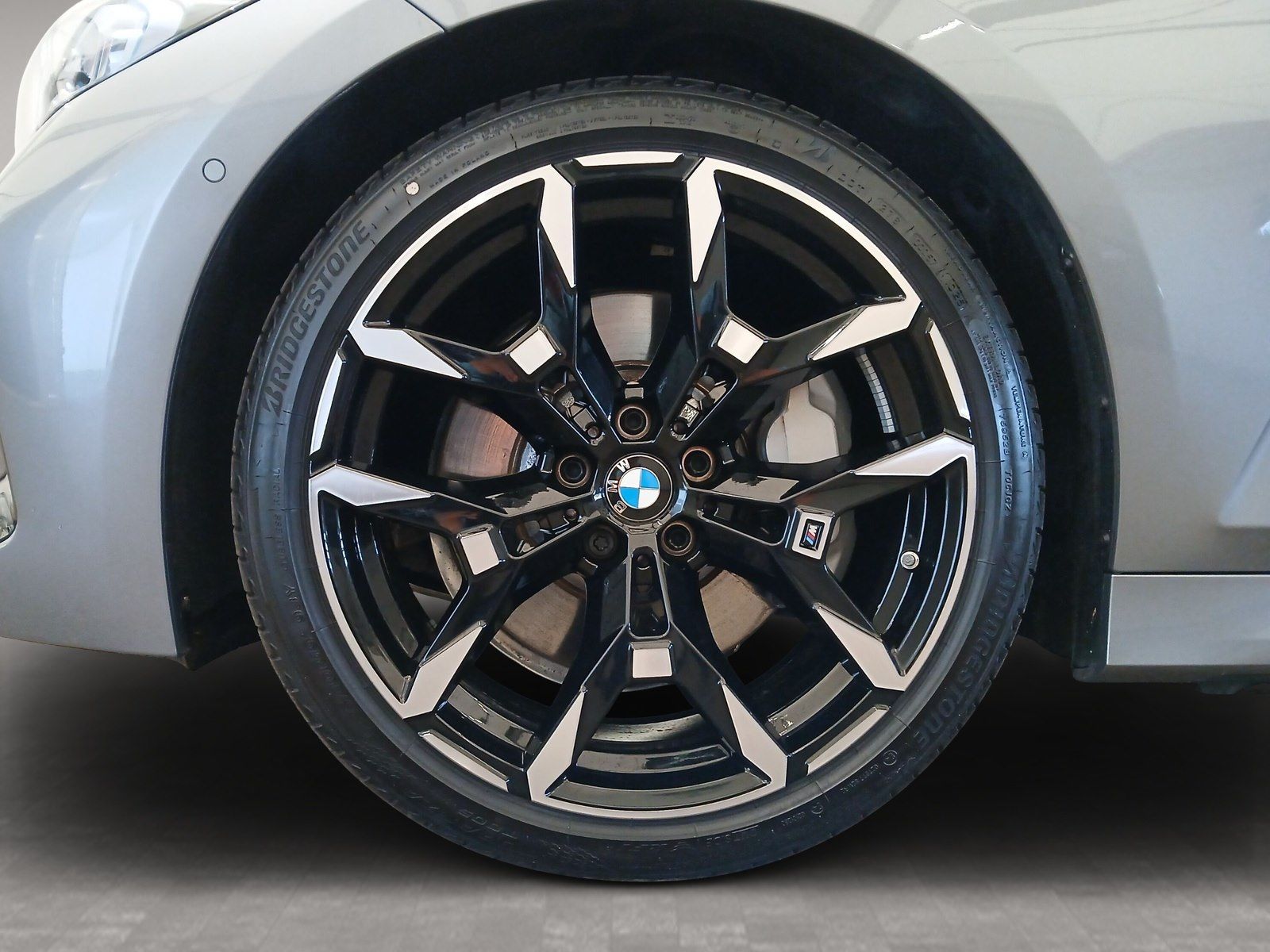 BMW 330 - Bild 6