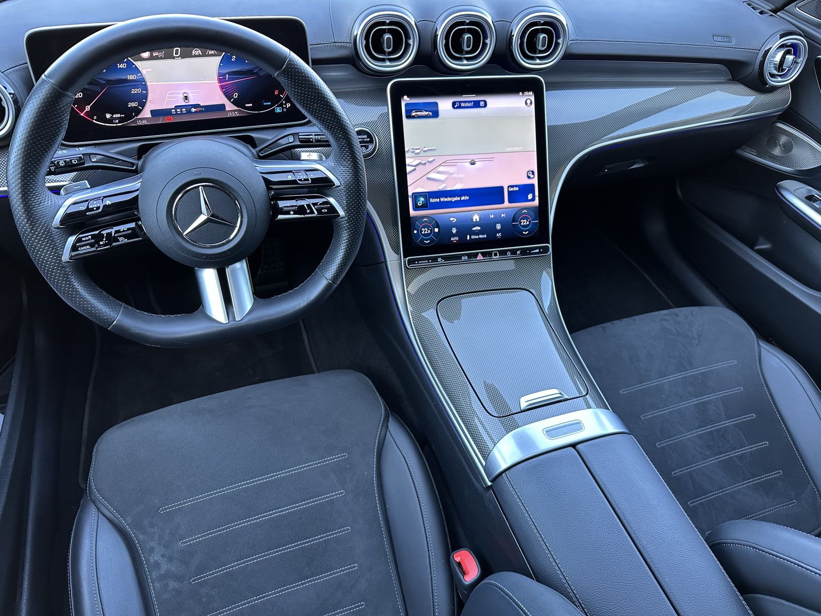 Fahrzeugabbildung Mercedes-Benz C 220d T Edition AMG Line NAV+LED+PANO+BURMESTER