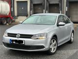 Volkswagen Jetta 2.0 TDI Bj 2011 Automatik... - Volkswagen Jetta aus 2011: TDI
