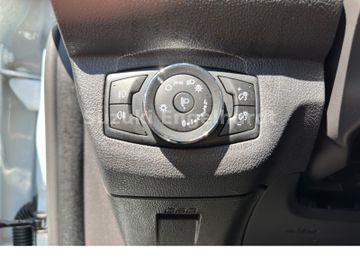 Ford Tourneo Courier 1.0 Titanium